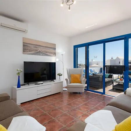 158 - Elana Presented By Now Ltd Villa Playa Blanca (Lanzarote)
