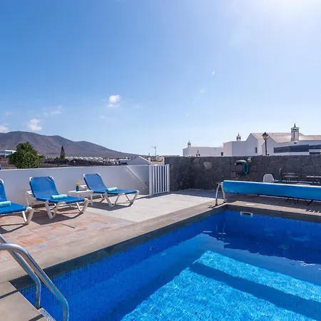 158 - Elana Presented By Now Ltd Villa Playa Blanca (Lanzarote)