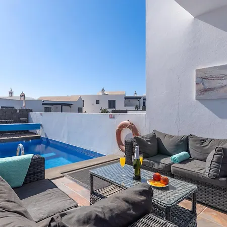 158 - Elana Presented By Now Ltd Villa Playa Blanca (Lanzarote)